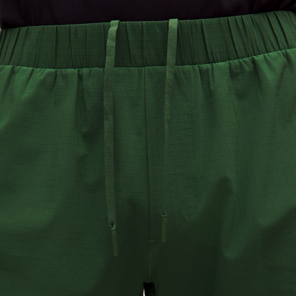 NWT Lululemon Men’s Mile Ripstop Lines 6” Shorts - atmospheric purple - Picture 13 of 16